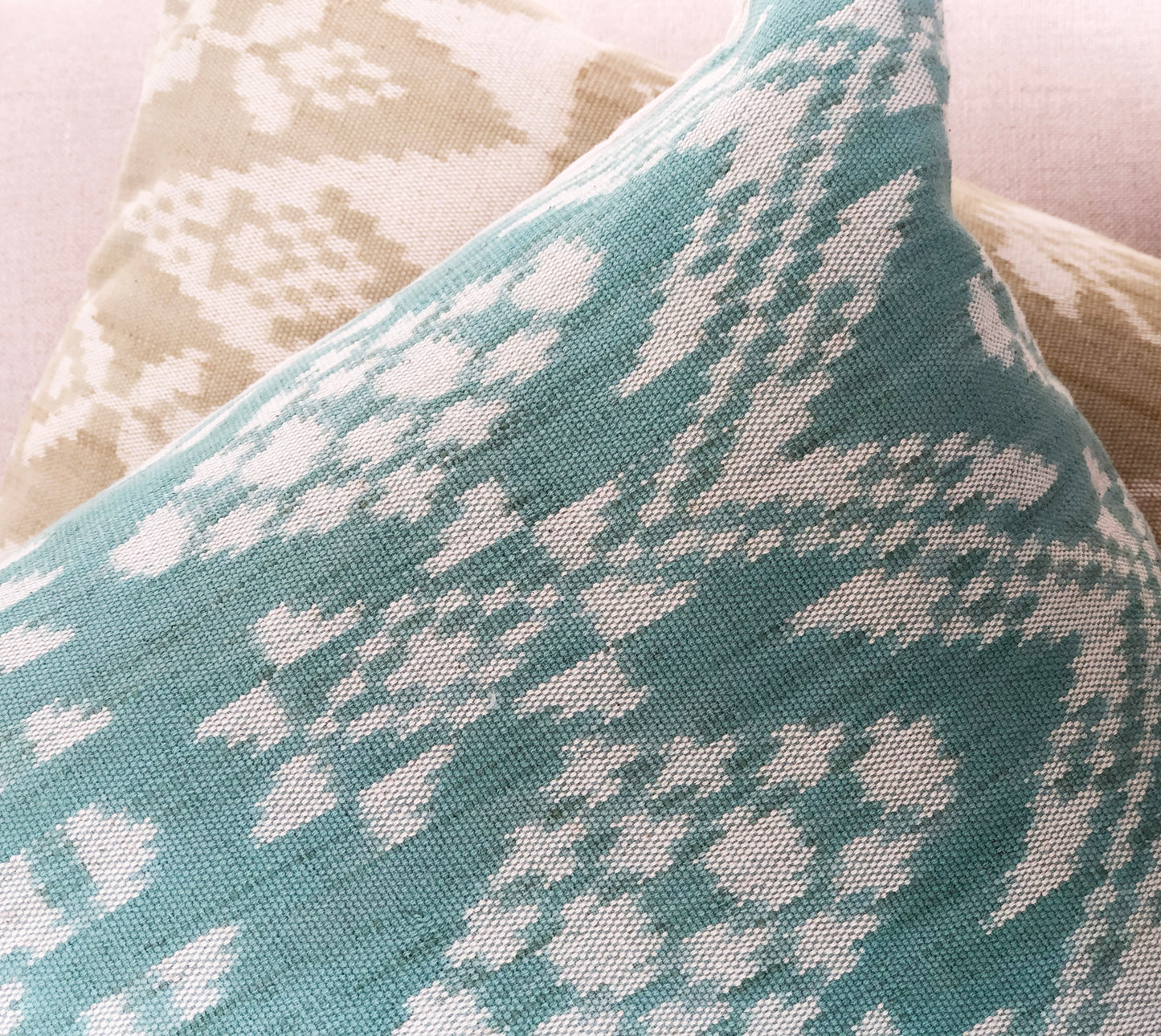 Ikat Cushion Cover - Rote Cerulean