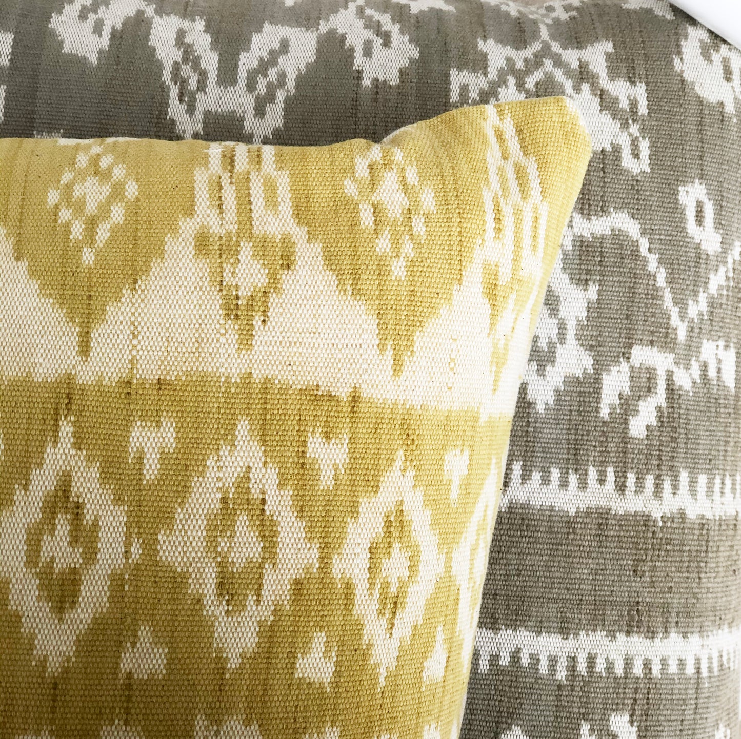 Ikat Cushion Cover - Rote Grey